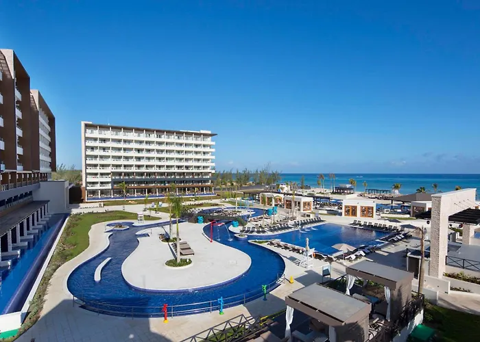Jacuzzi hotel: Royalton Blue Waters Montego Bay, An Autograph Collection All-Inclusive Resort